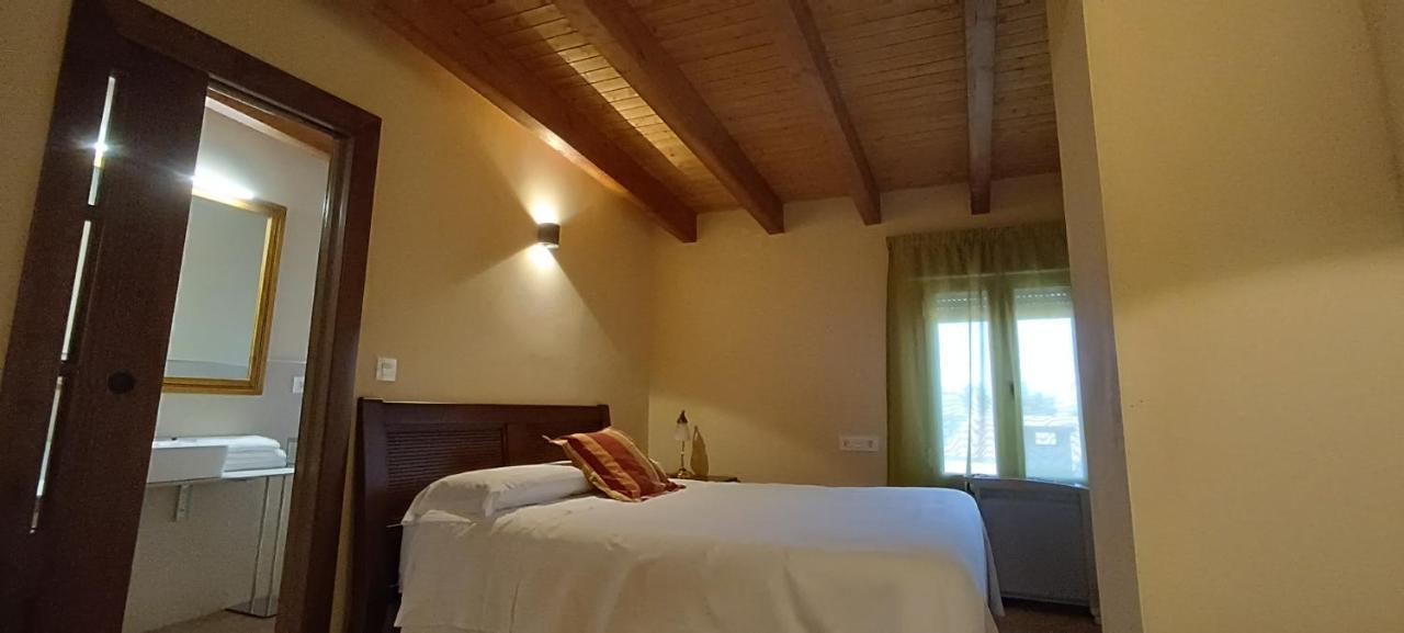 Cortijo La Torre De Caniles La Vega  Екстер'єр фото